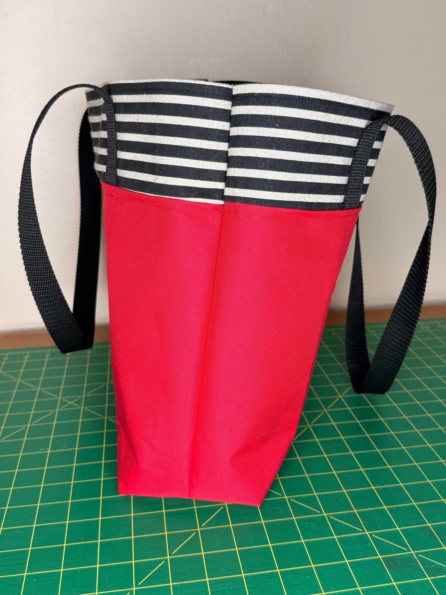 Water resistant tote