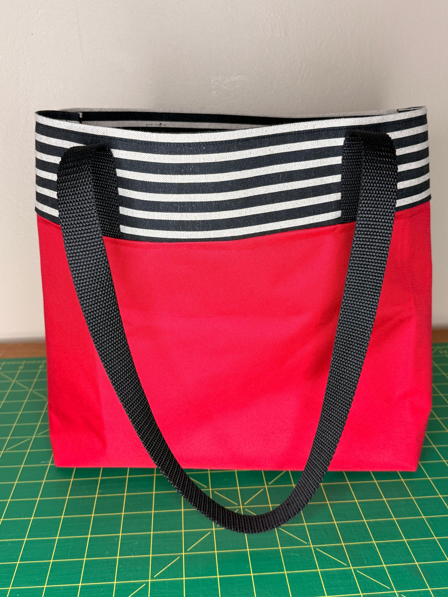 Water resistant tote