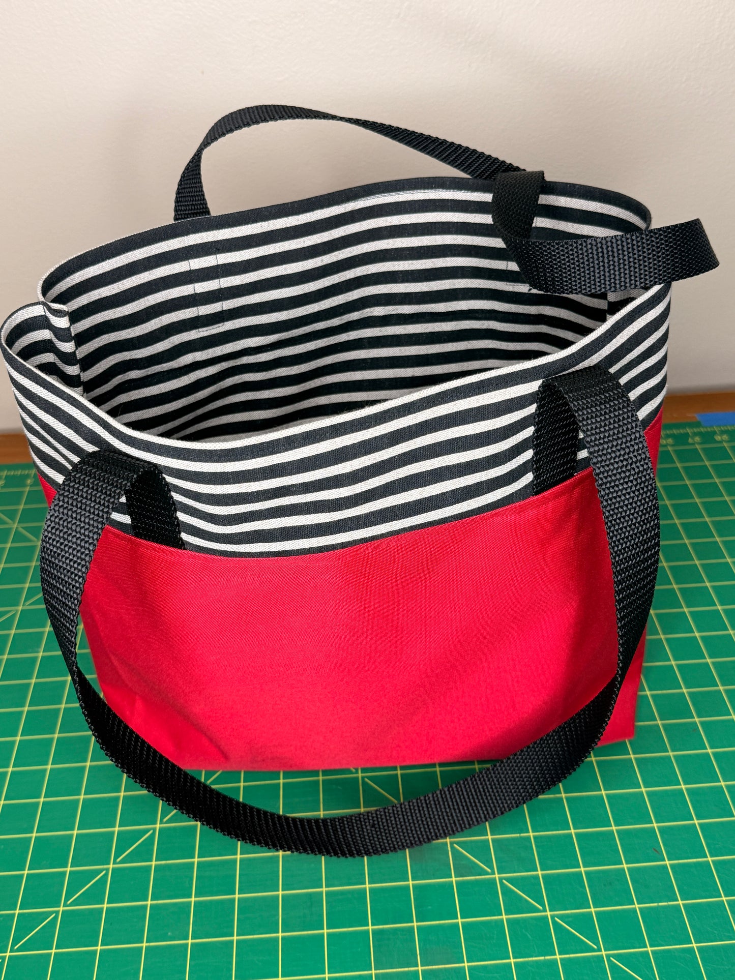Water resistant tote