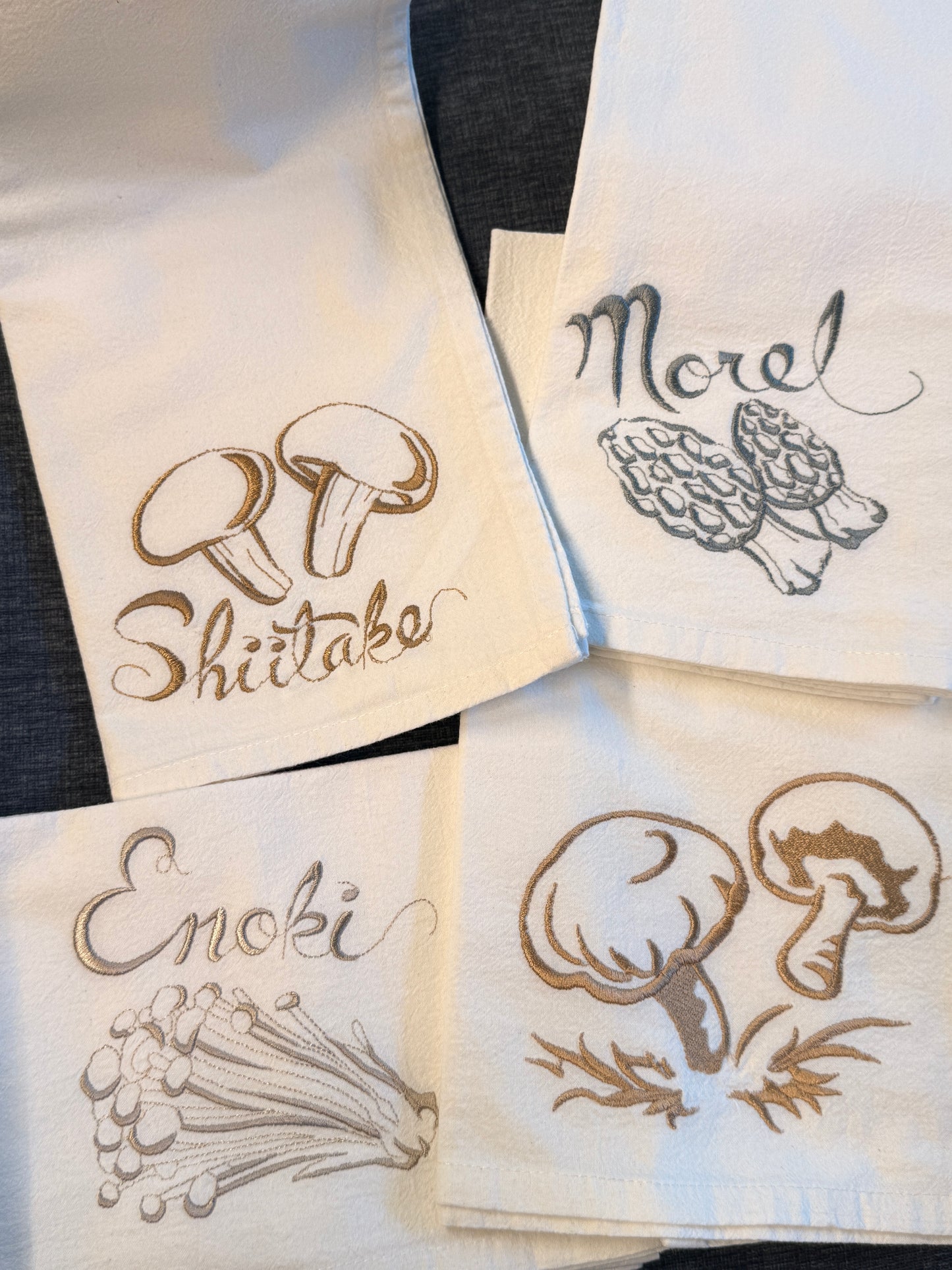 Mushroom Towels, set of 4 (mismatch size)