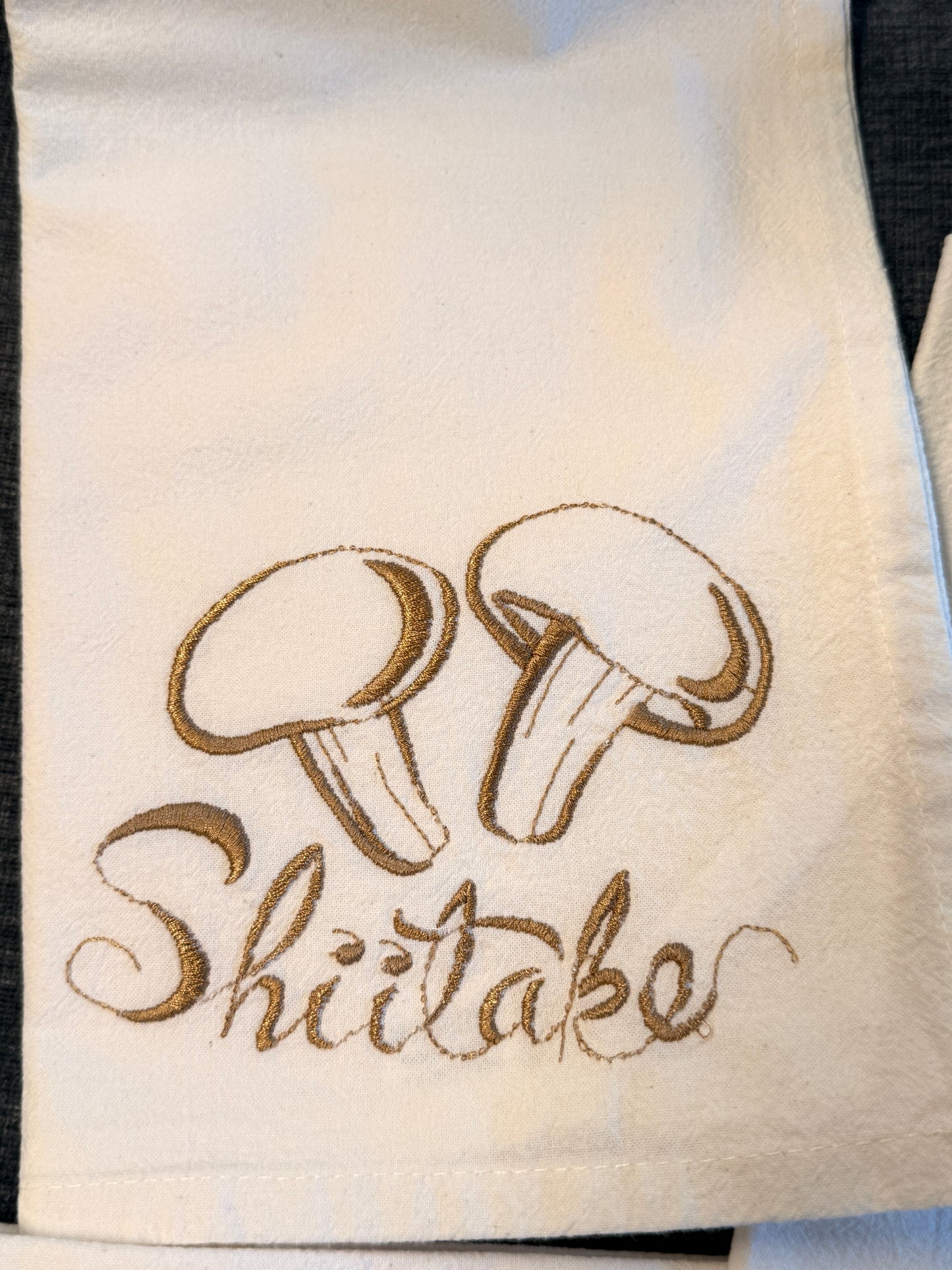 Mushroom Towels, set of 4 (mismatch size)