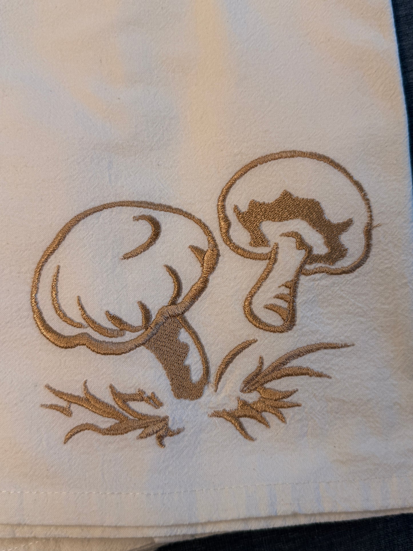 Mushroom Towels, set of 4 (mismatch size)